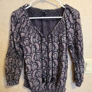 American Eagle women Flowy blouse
